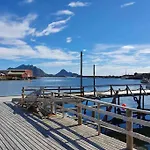 Real Fisherman's In Ballstad, Lofoten Feriehus *