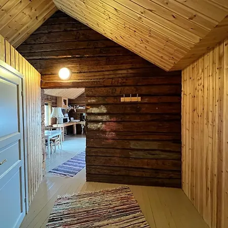 Real Fisherman's In Ballstad, Lofoten Holiday home *